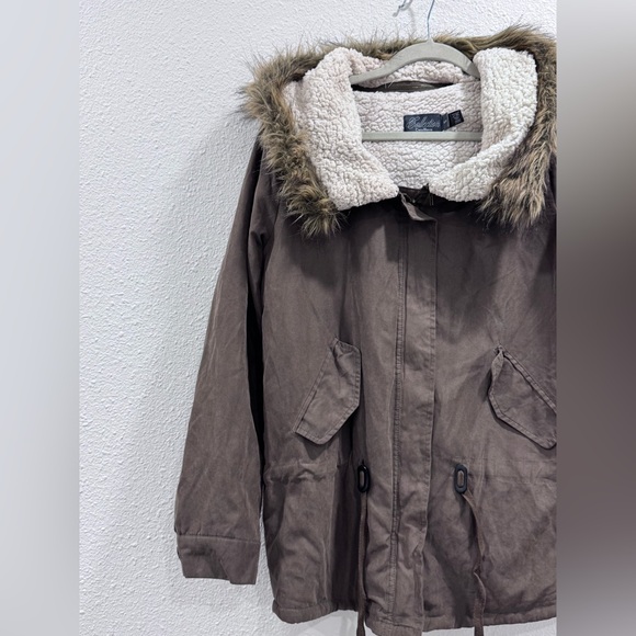 Costa Blanca Brown Utility Jacket with Faux Fur Hood - Picture 2 of 10